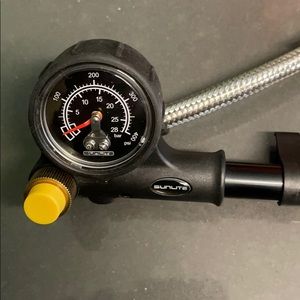 Compact Air Pump For Bicycle - image 1